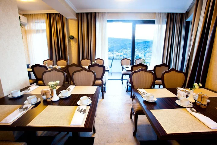 Тбилиси: Tbilisi Laerton Hotel