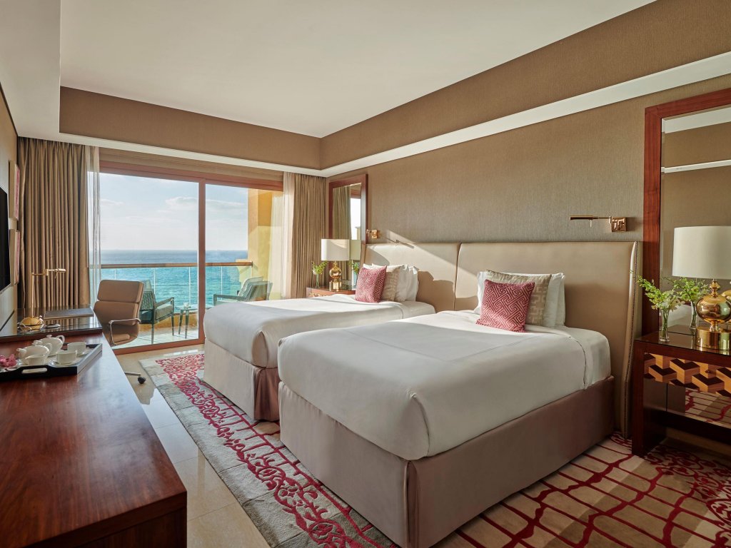 Аджман: Fairmont Ajman