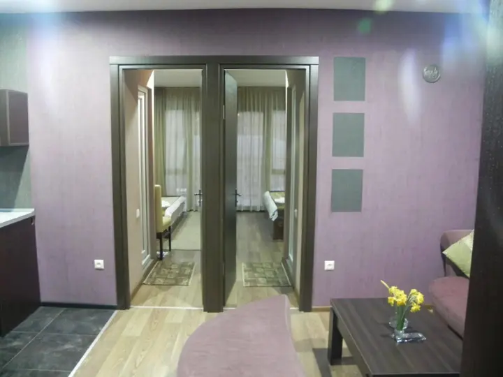 Батуми: Hotel Leon