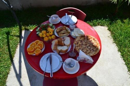 Батуми: Kakhaberi Street Hotel