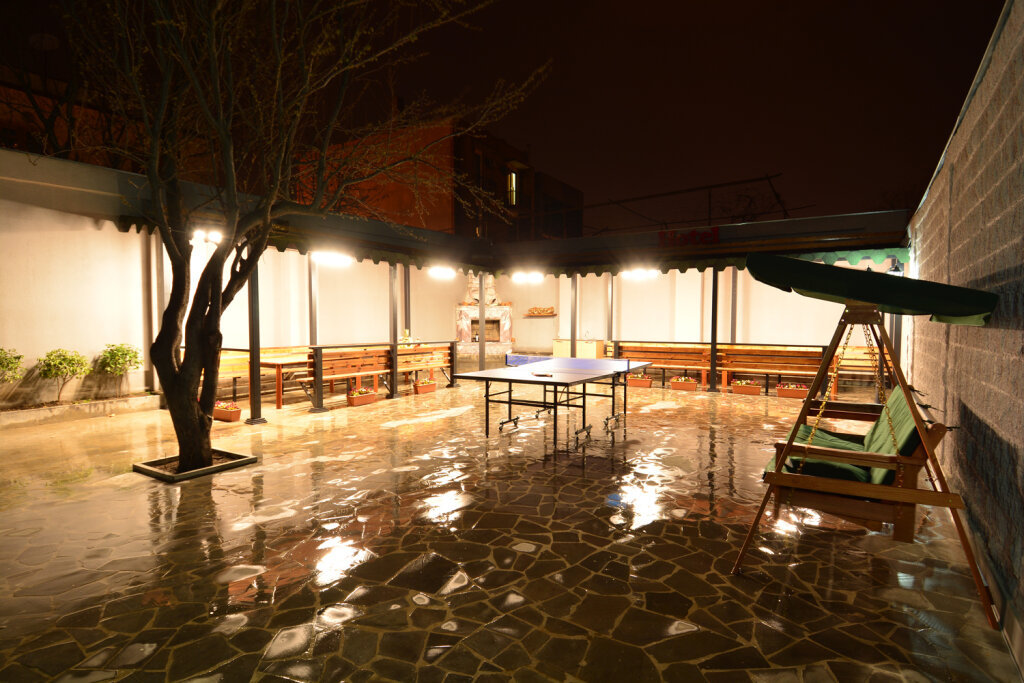 Тбилиси: Отель Granada Hotel and Restaurant