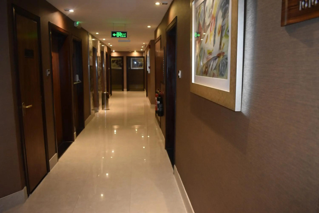 Аджман: Emirates Plaza Hotel
