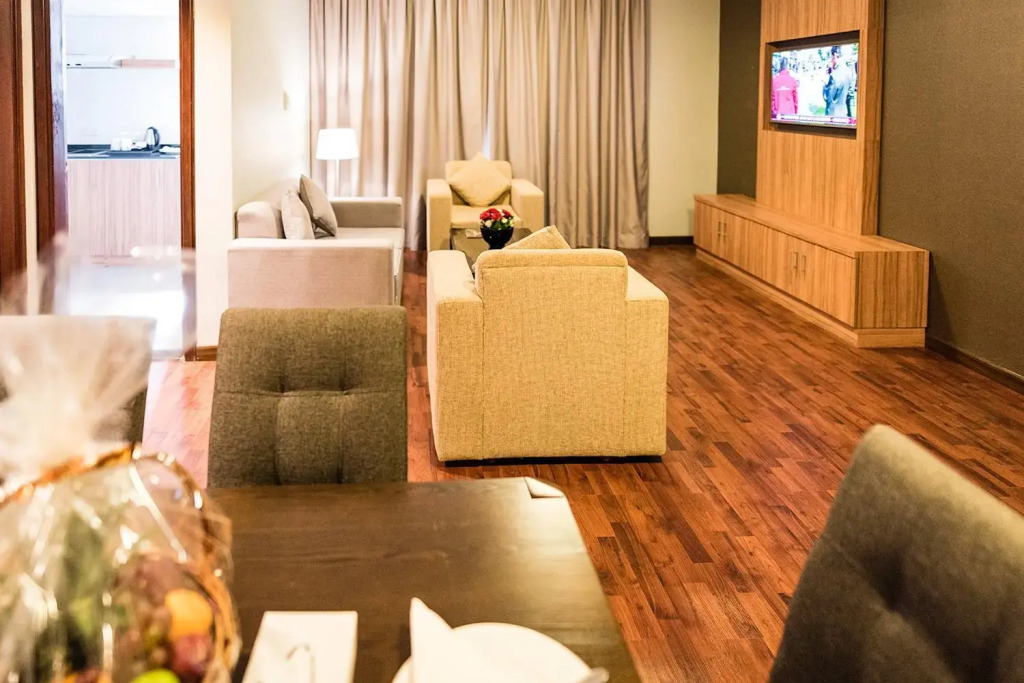 Аджман: Emirates Plaza Hotel