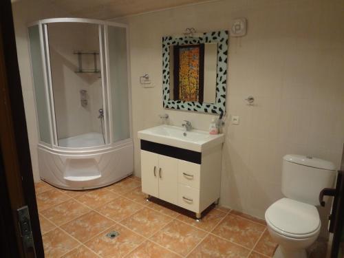 Севан: Sevan Lake Cottages