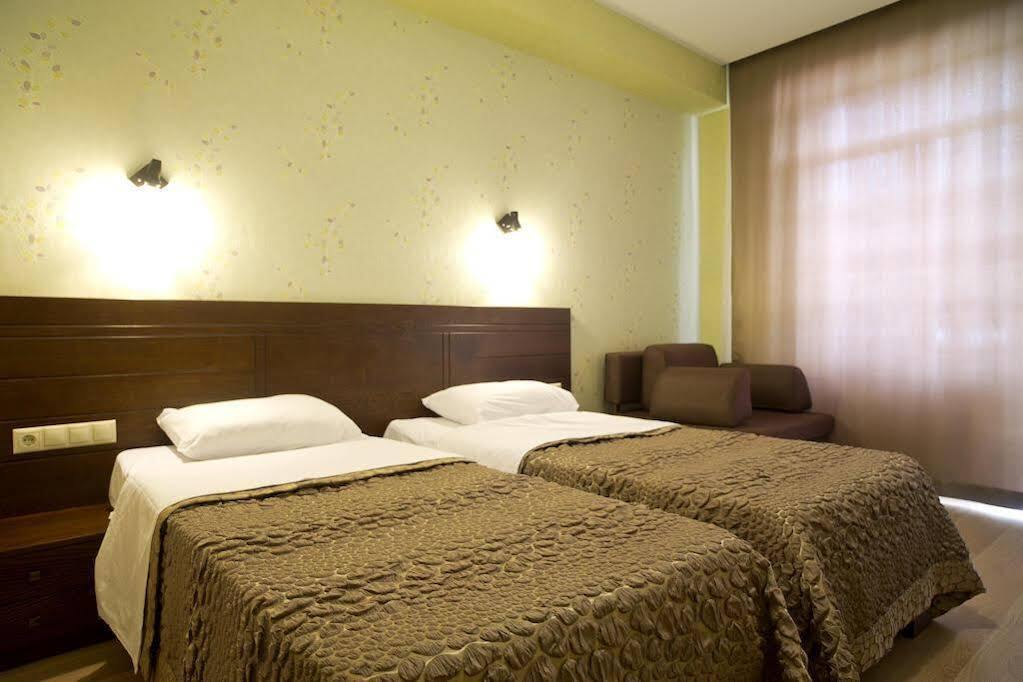 Батуми: Hotel Rio