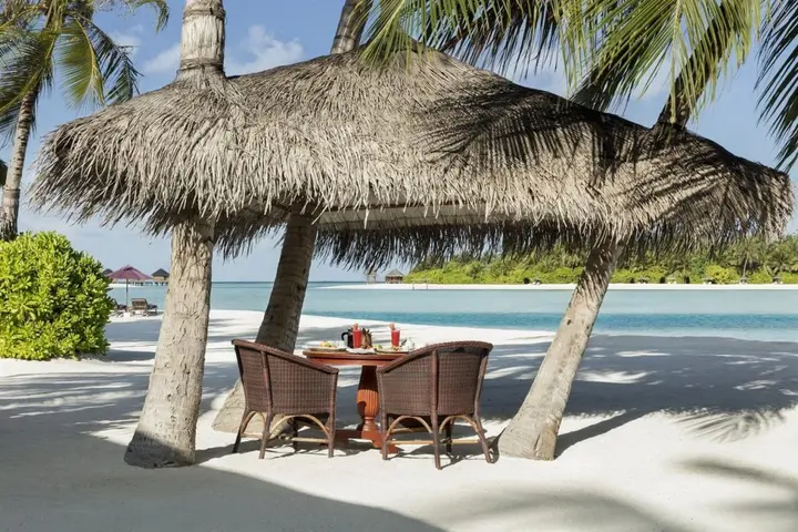 Наладу: Naladhu Private Island Maldives