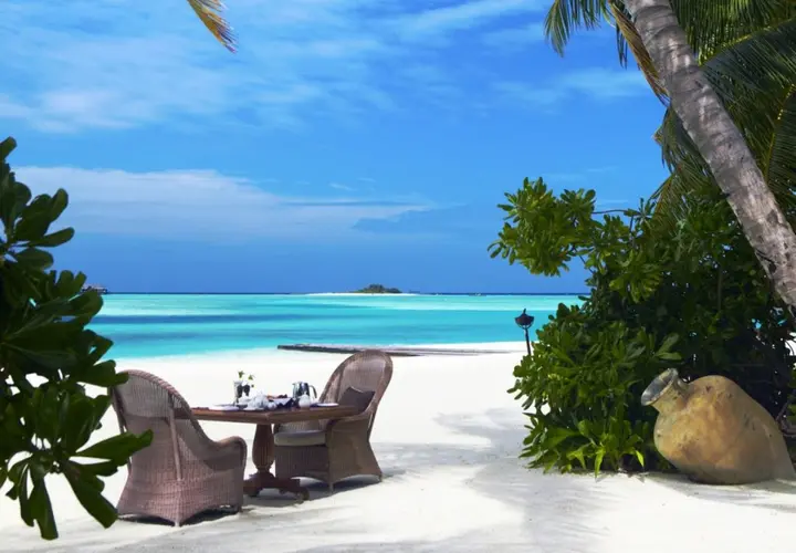 Наладу: Naladhu Private Island Maldives