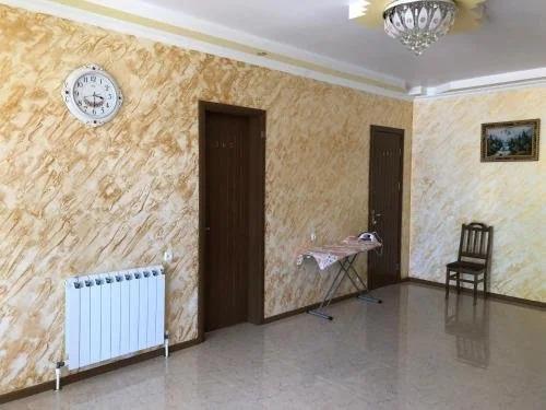 Батуми: Guest house Zura