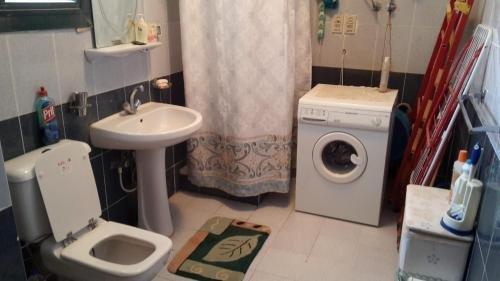 Рас-Сидр: Two-Bedroom Chalet at Golden Beach
