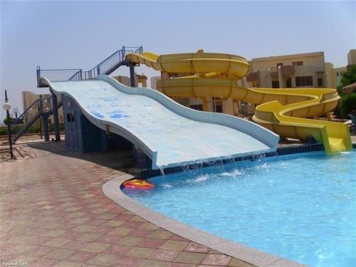 Рас-Сидр: Two-Bedroom Chalet at Golden Beach
