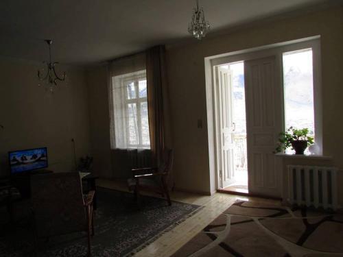 Степанцминда: Red Stone Guest House
