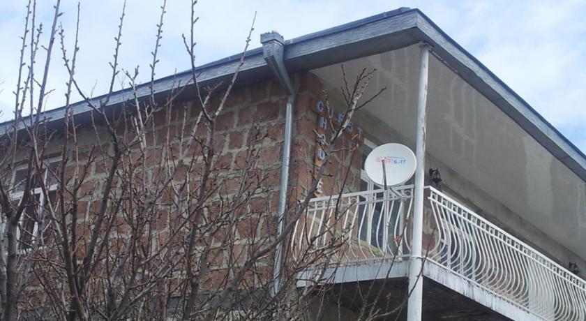 Степанцминда: Red Stone Guest House