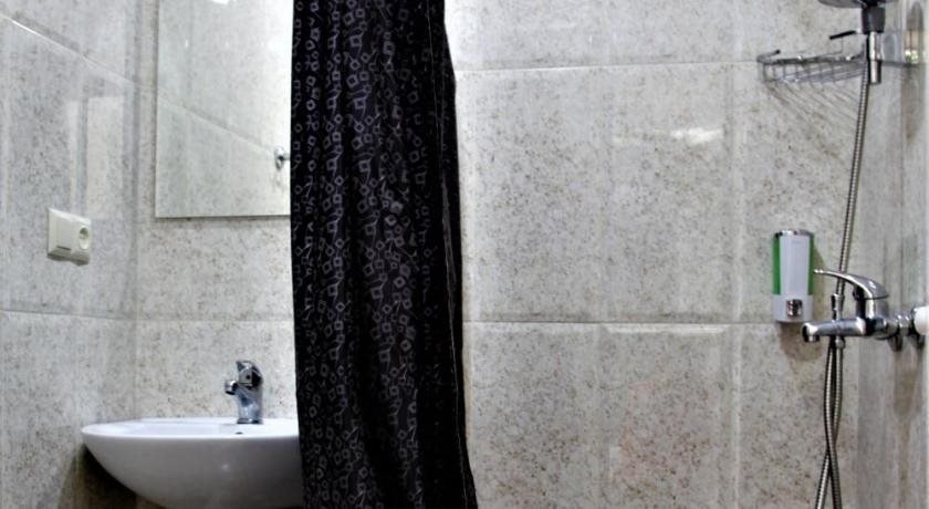 Ереван: Albert House