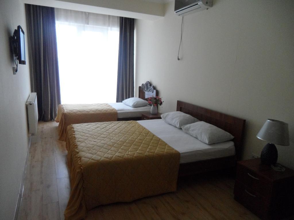Тбилиси: Hotel Nina