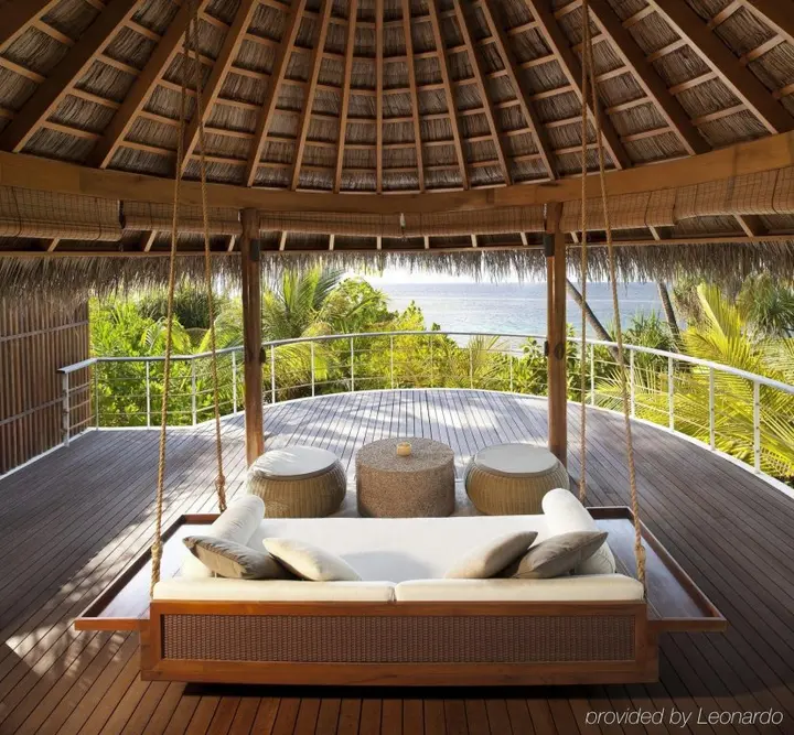 Остров Фесду: W Maldives