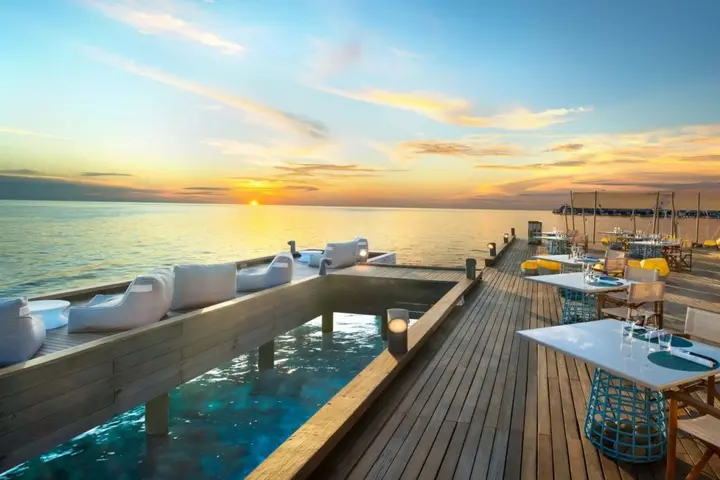 Остров Фесду: W Maldives