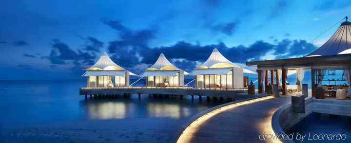 Остров Фесду: W Maldives