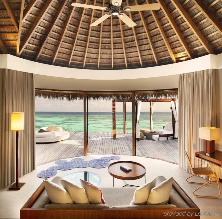 Остров Фесду: W Maldives
