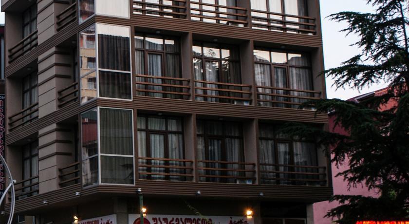 Батуми: Hotel Apolo