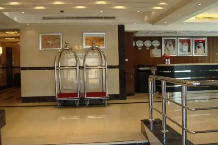 carousel image 3