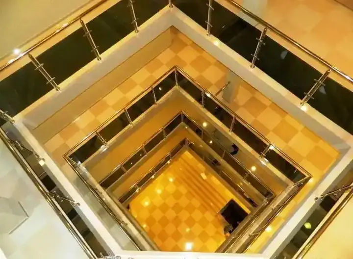 Батуми: Legacy Hotel