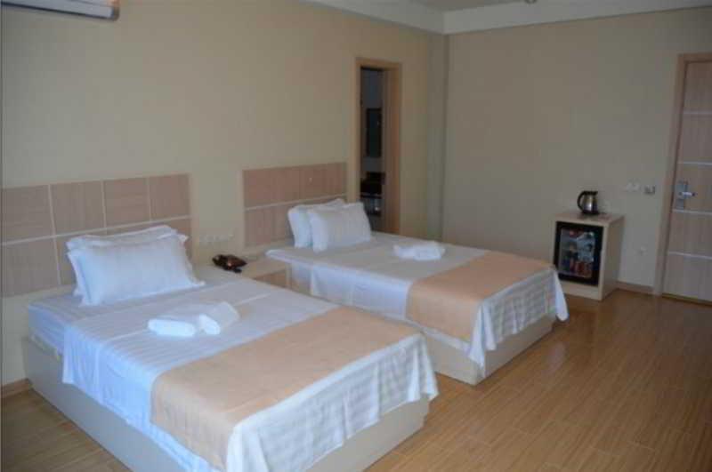 Батуми: Legacy Hotel