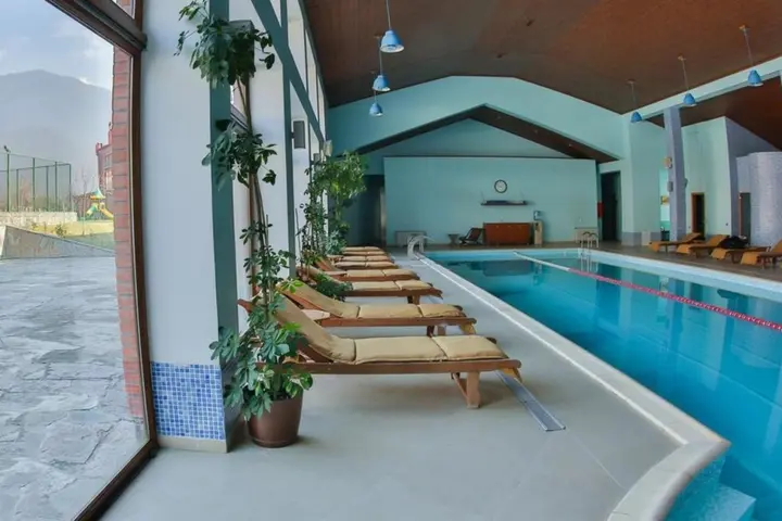 Гах: El Resort Hotel