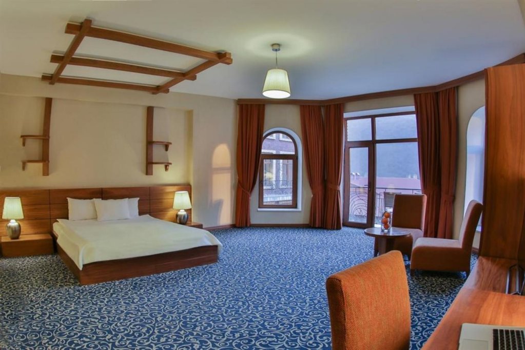 Гах: El Resort Hotel
