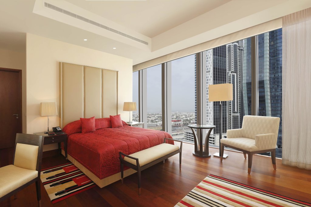 Дубай: Anantara Downtown Dubai Hotel