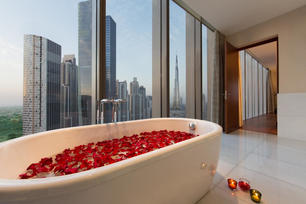 Дубай: Anantara Downtown Dubai Hotel