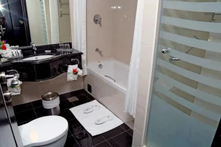 Шарджа: Royal Grand Suite Hotel
