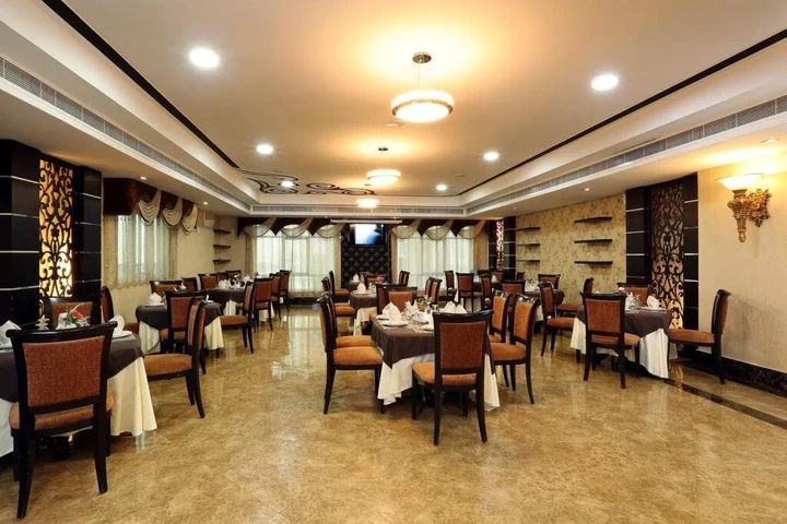 Шарджа: Royal Grand Suite Hotel