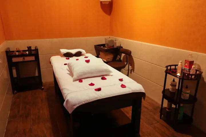 Шарджа: Royal Grand Suite Hotel