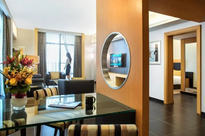 Абу-Даби: Hala Arjaan by Rotana, Deluxe Hotel Apartments