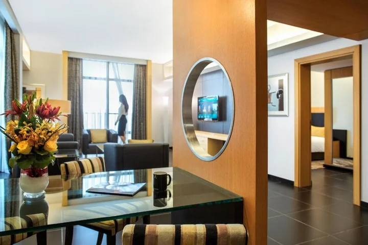 Абу-Даби: Hala Arjaan by Rotana, Deluxe Hotel Apartments