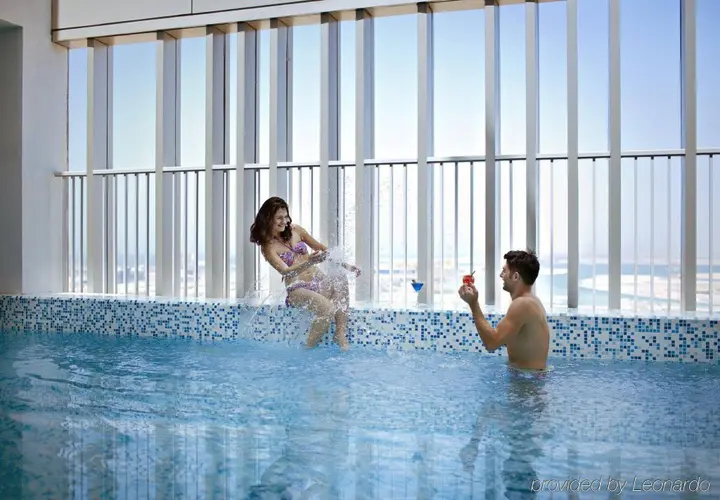 Абу-Даби: Hala Arjaan by Rotana, Deluxe Hotel Apartments