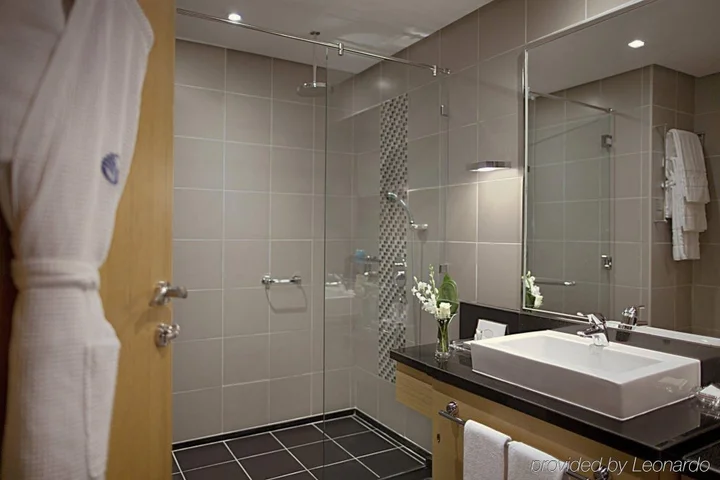 Абу-Даби: Hala Arjaan by Rotana, Deluxe Hotel Apartments