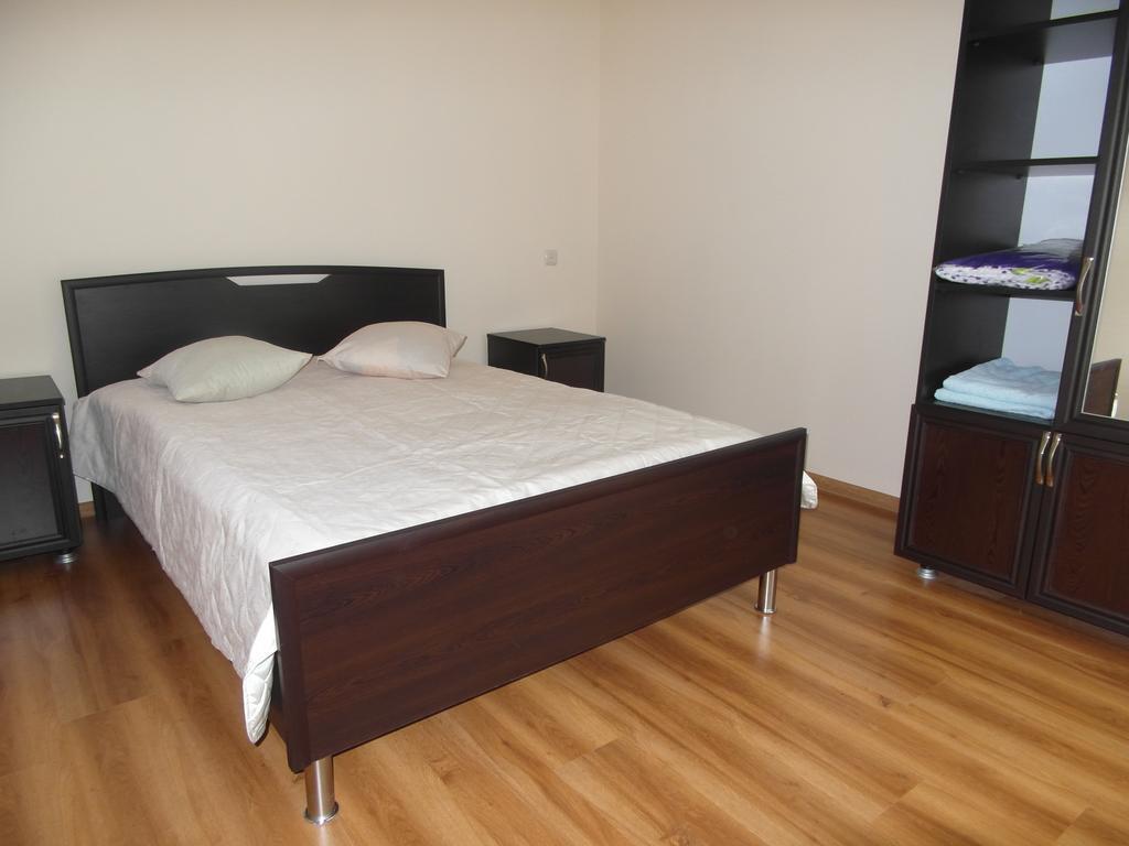 Батуми: Sanni Guest House