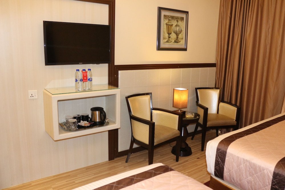 Дубай: Al Khaleej Hotel