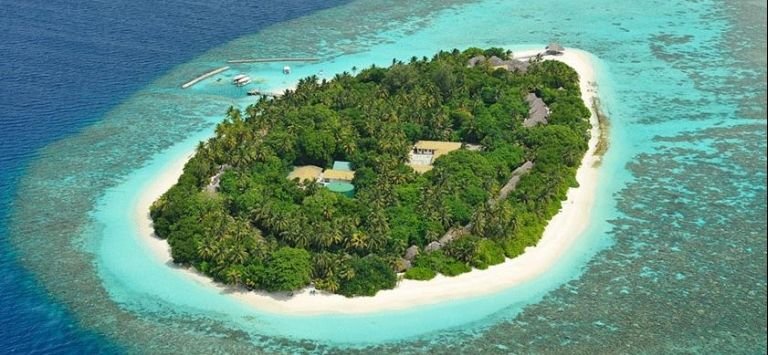 Атолл Алиф-Алиф: Madoogali Resort & Spa Maldives