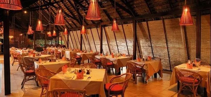 Атолл Алиф-Алиф: Madoogali Resort & Spa Maldives