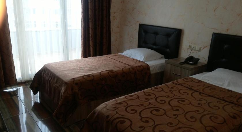 Батуми: Grand Palace Hotel