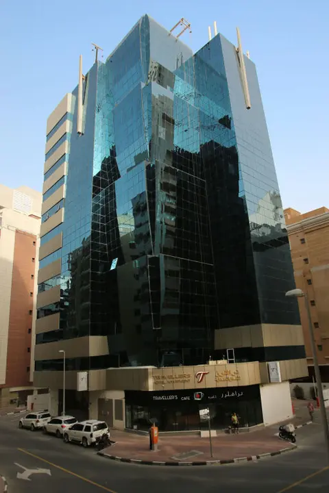 Дубай: Travellers Hotel Apartment