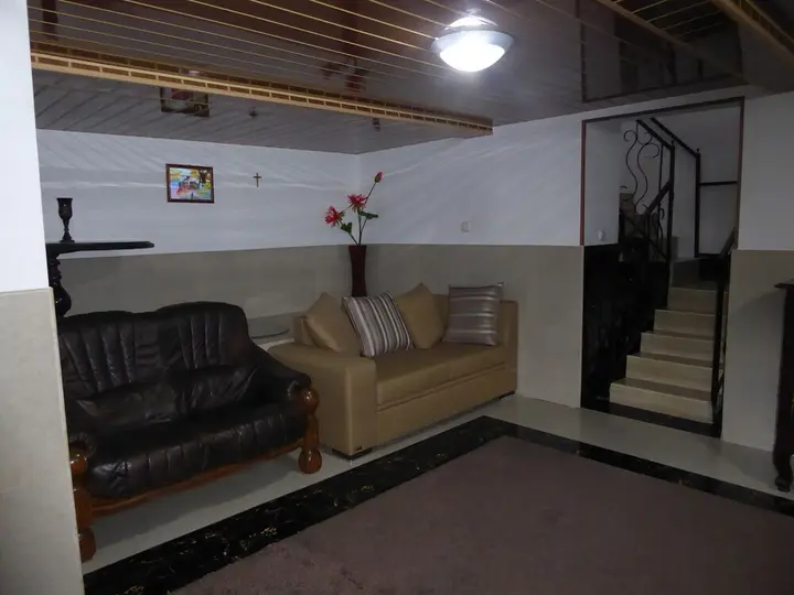 Кутаиси: Kutaisi Hotel California