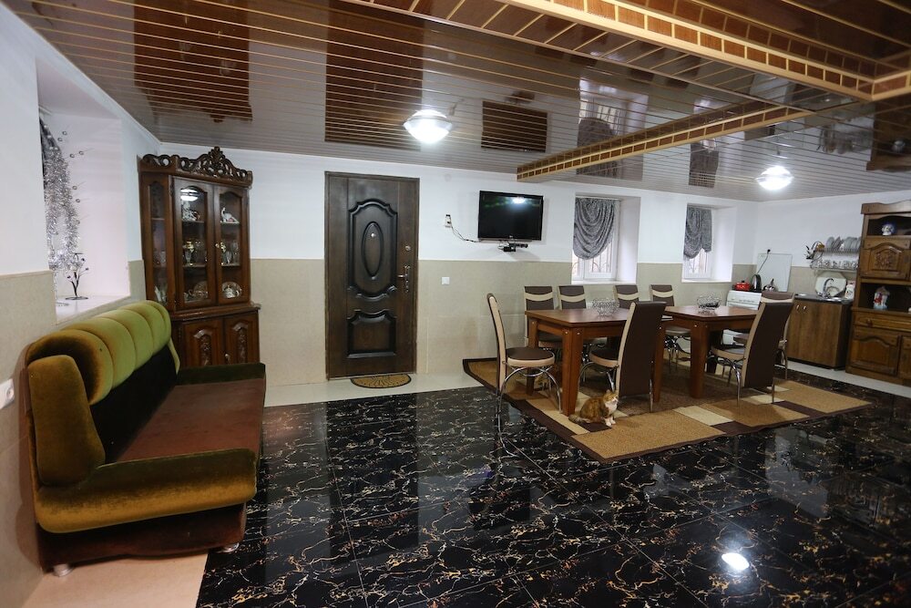 Кутаиси: Kutaisi Hotel California
