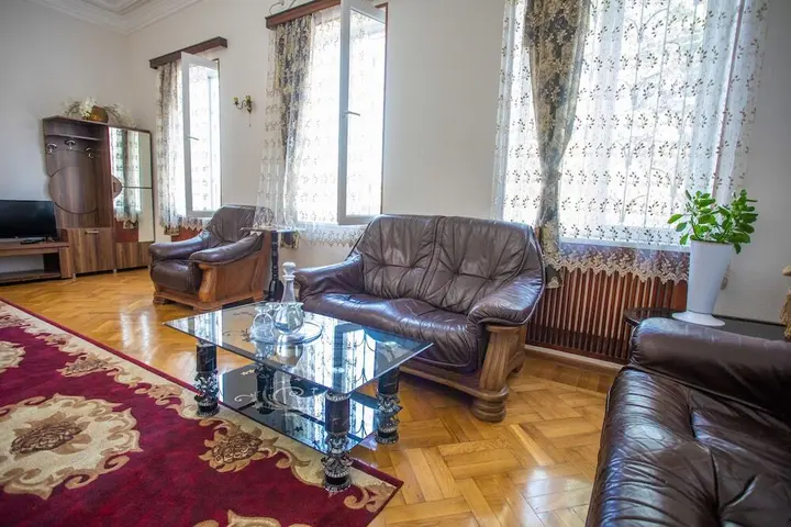Кутаиси: Kutaisi Hotel California