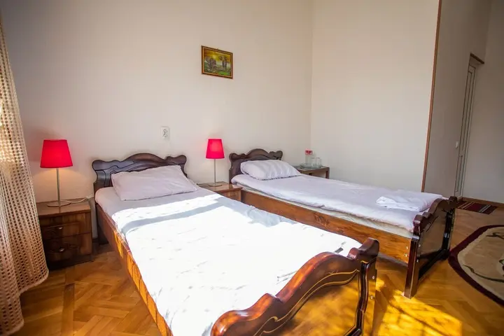 Кутаиси: Kutaisi Hotel California
