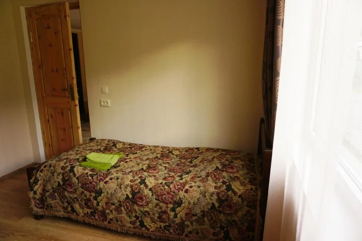 Местиа: Guest House Arina