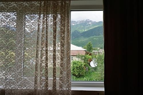 Местиа: Guest House Arina