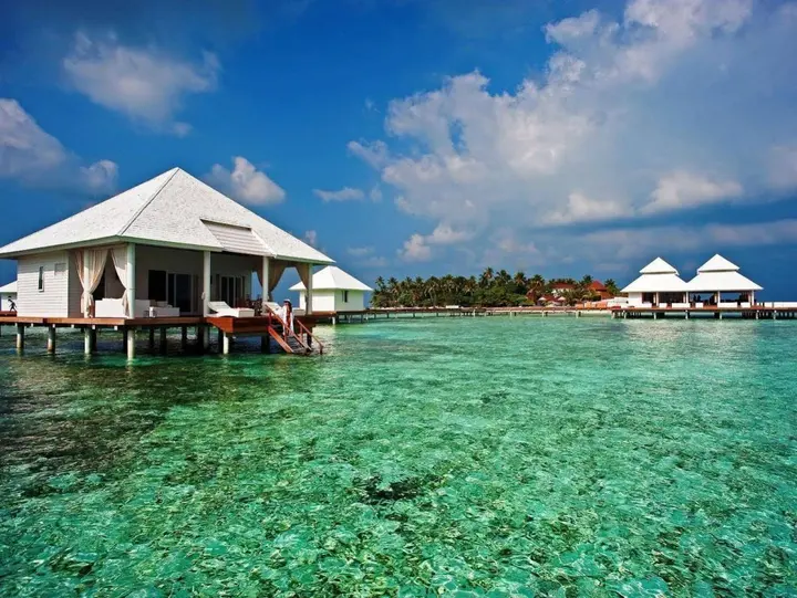 Атуруга: Diamonds Athuruga Maldives Resort & Spa